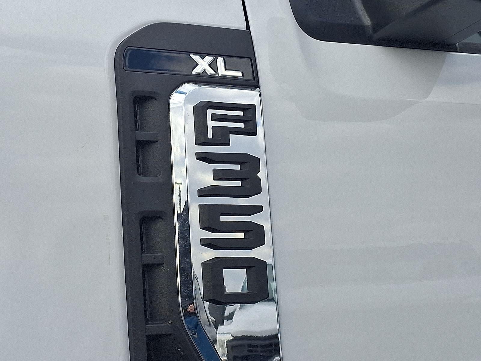 2026 Ford Super Duty F-350 SRW XL