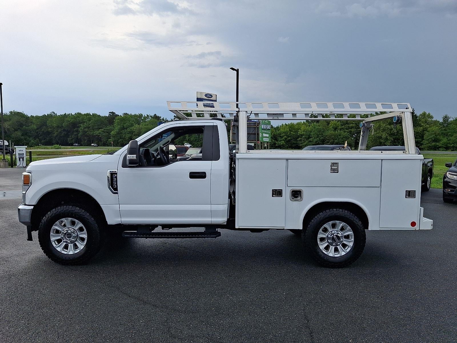 2022 Ford Super Duty F-350 SRW XL