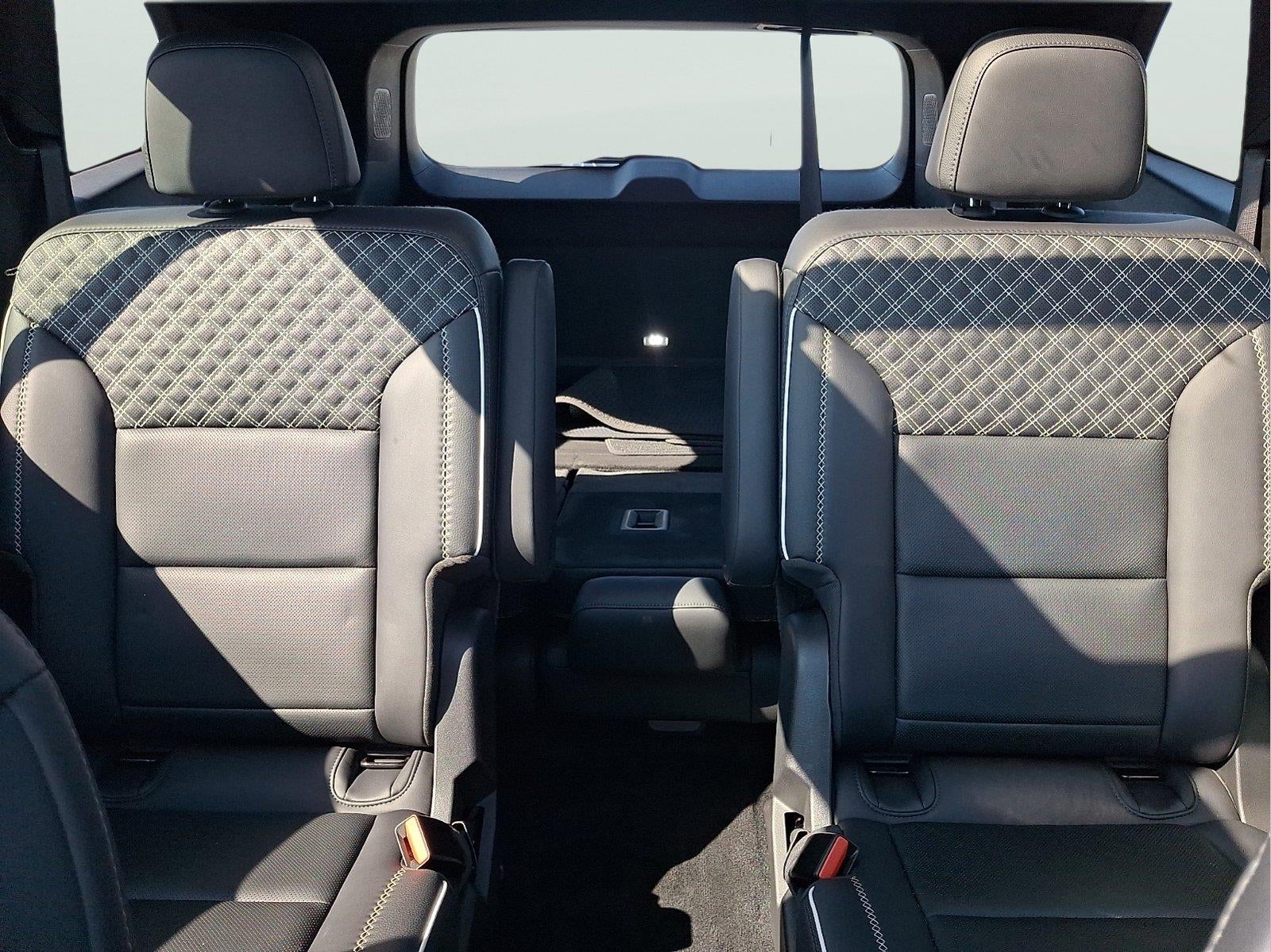 2025 GMC Acadia AWD Denali