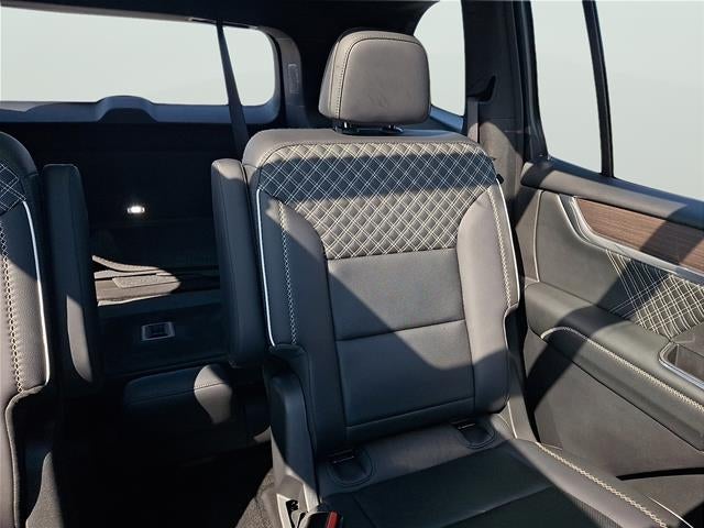 2025 GMC Acadia AWD Denali
