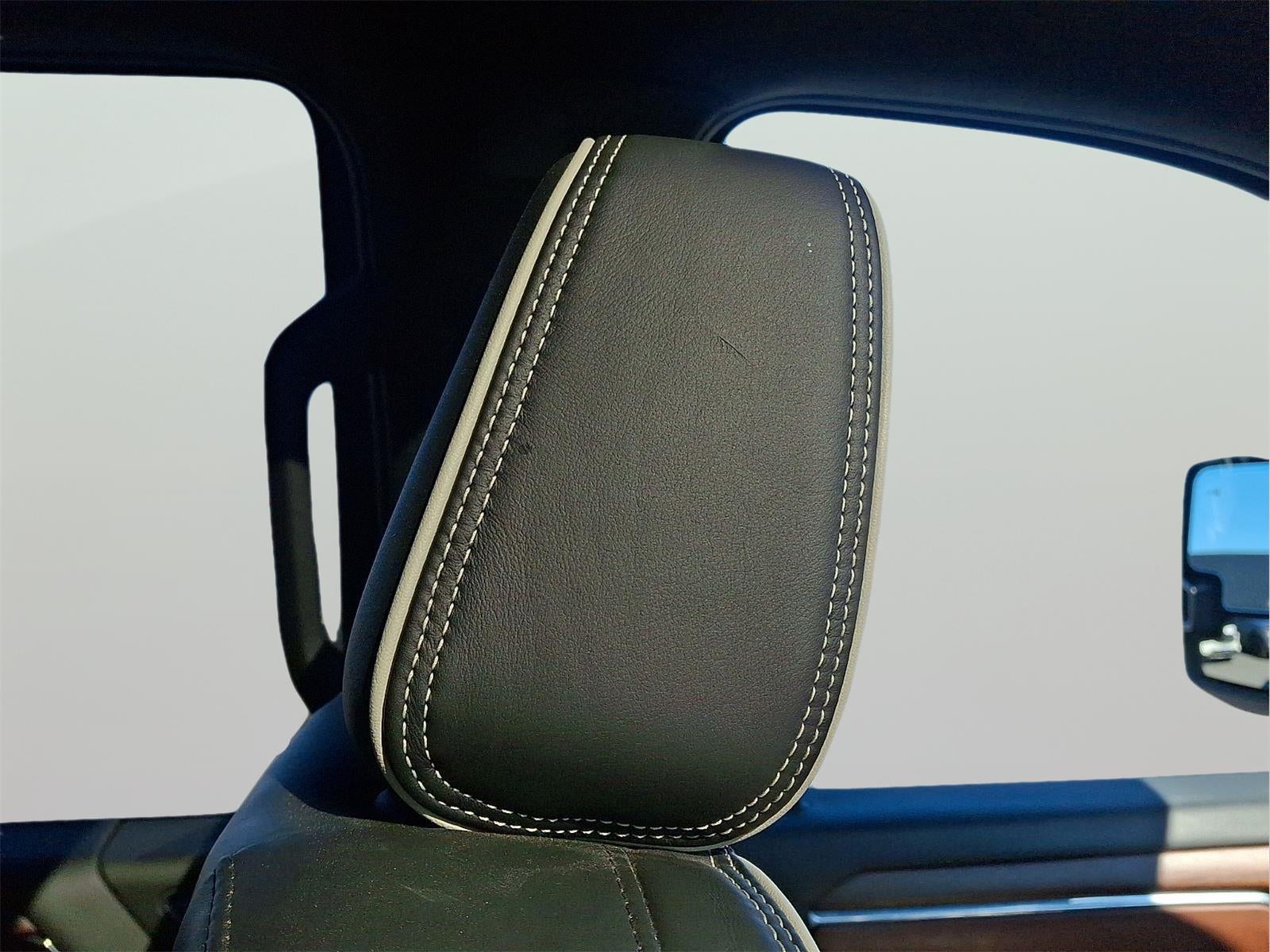 2024 GMC Sierra 3500HD Denali Ultimate