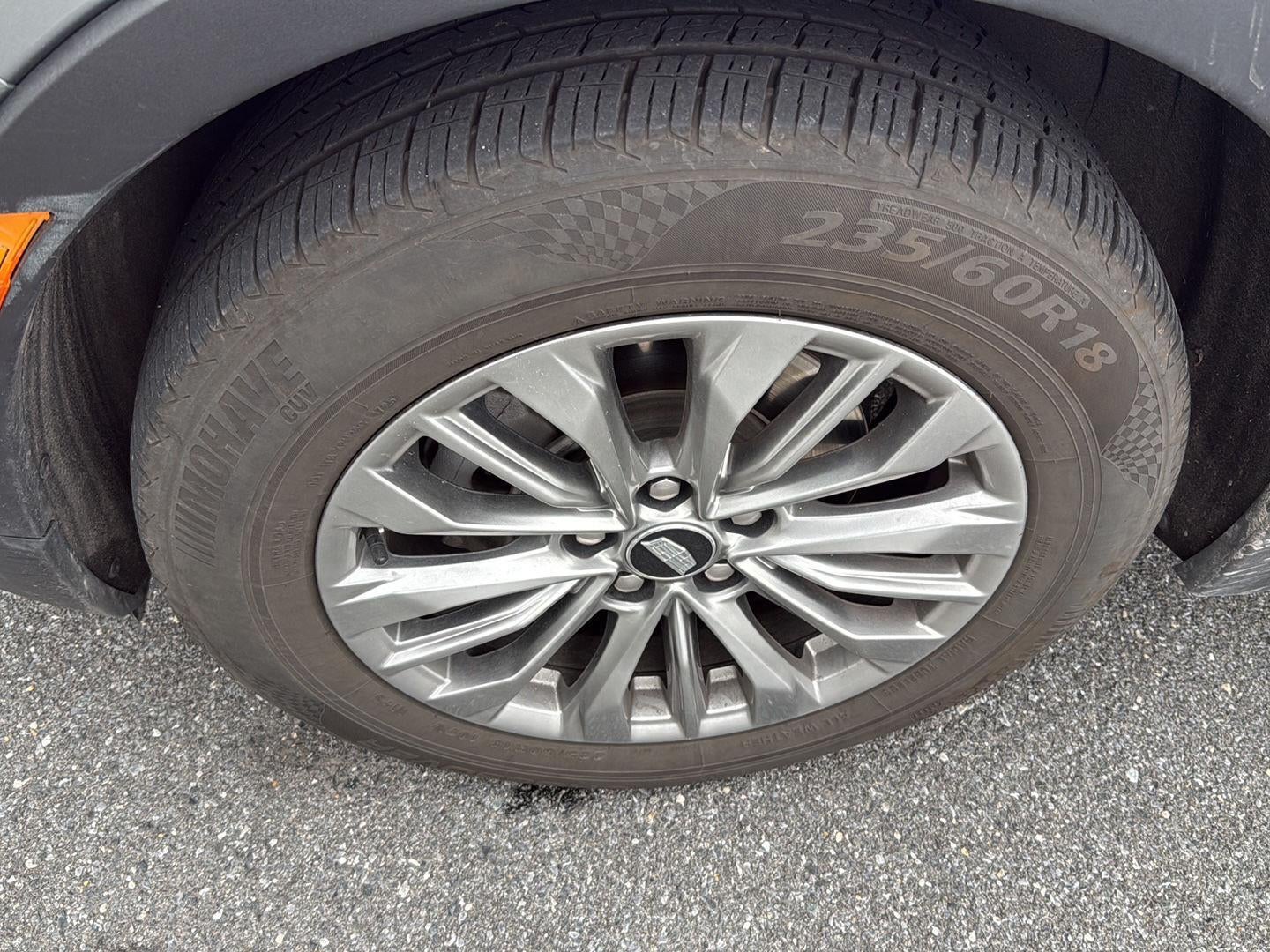 2024 Cadillac XT4 AWD Premium Luxury