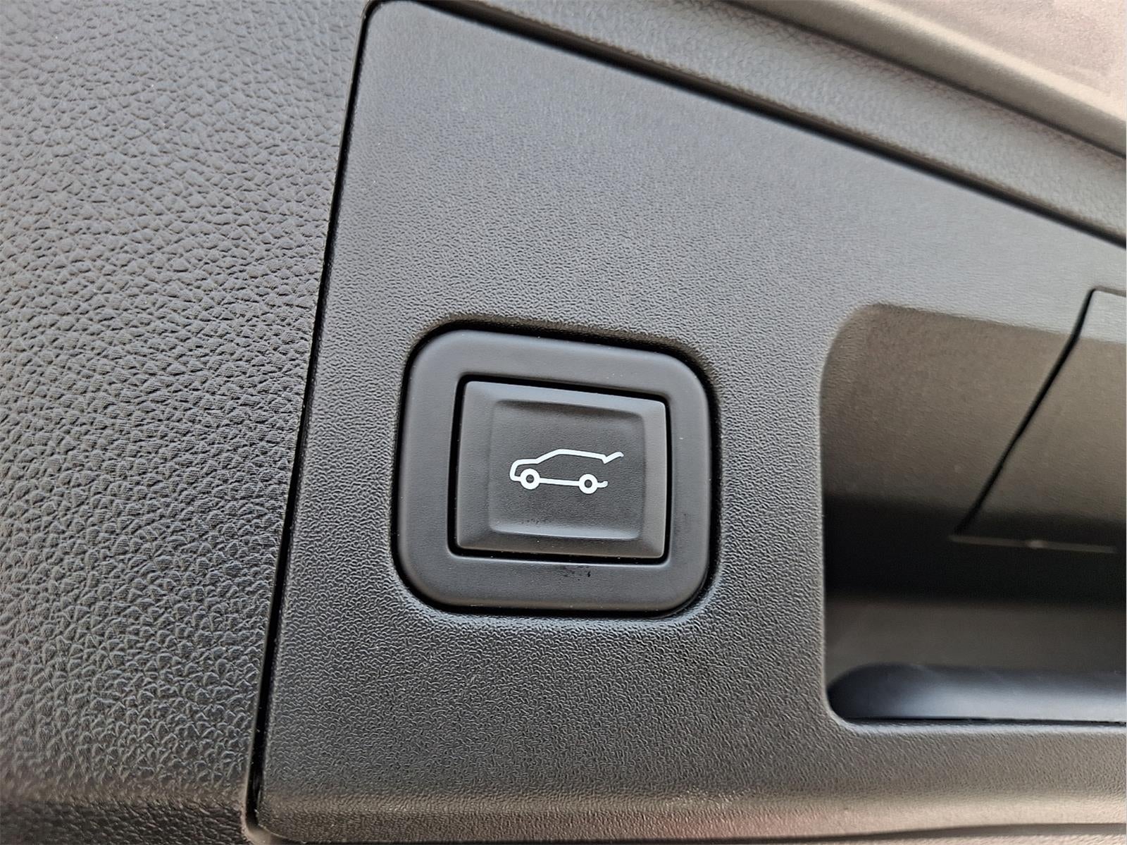 2024 Cadillac XT4 AWD Premium Luxury