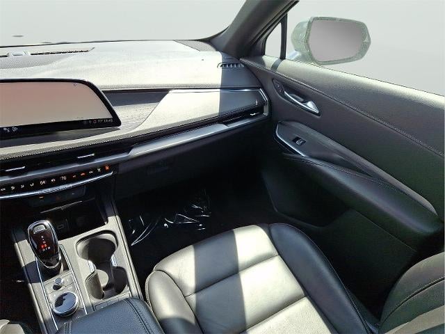 2024 Cadillac XT4 AWD Premium Luxury