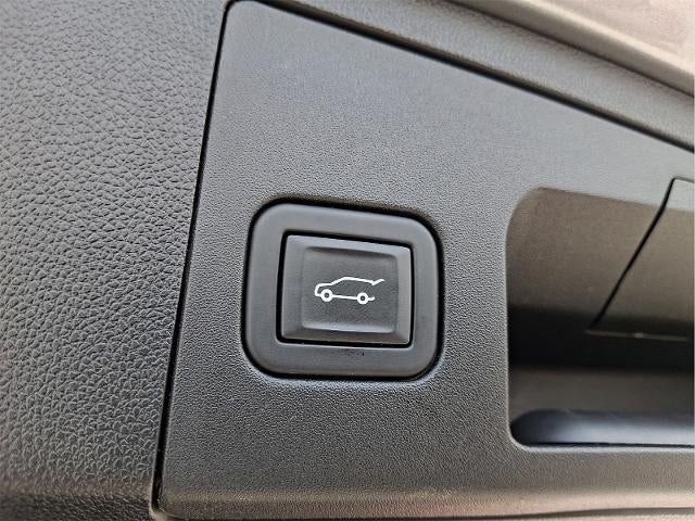 2024 Cadillac XT4 AWD Premium Luxury