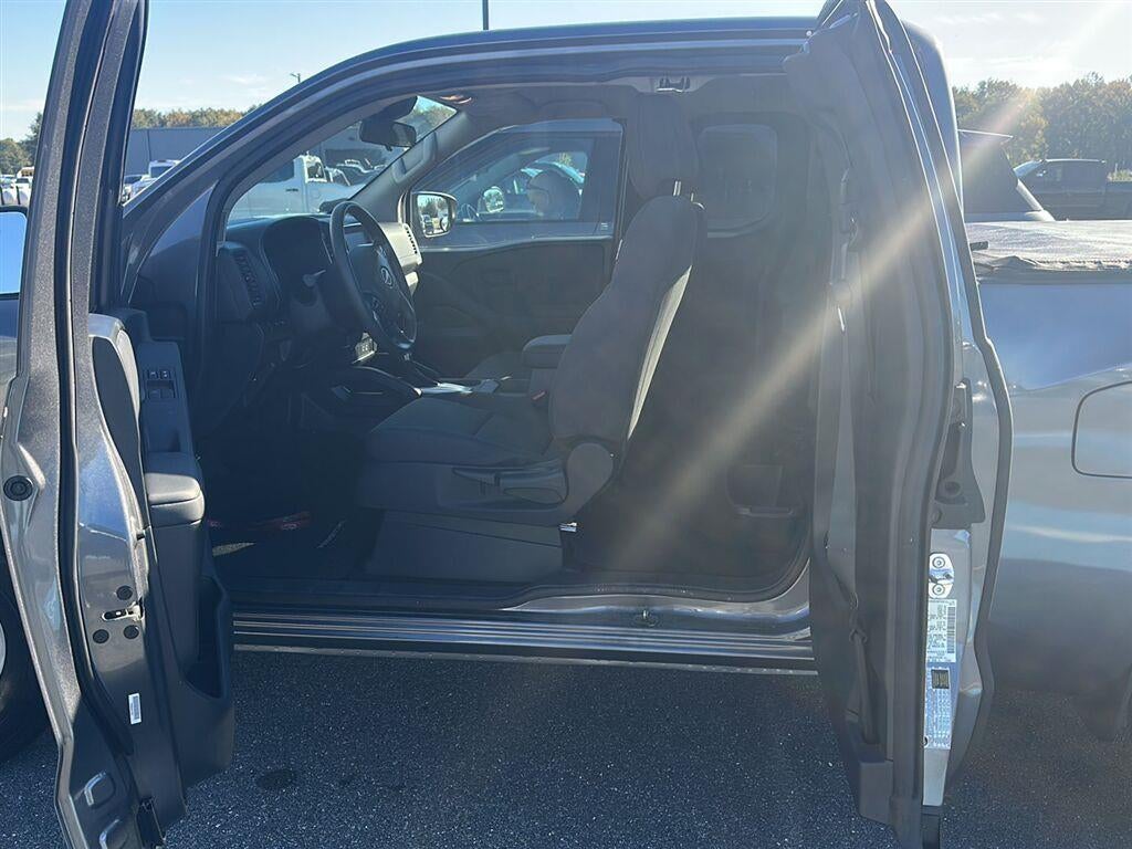 2023 Nissan Frontier S