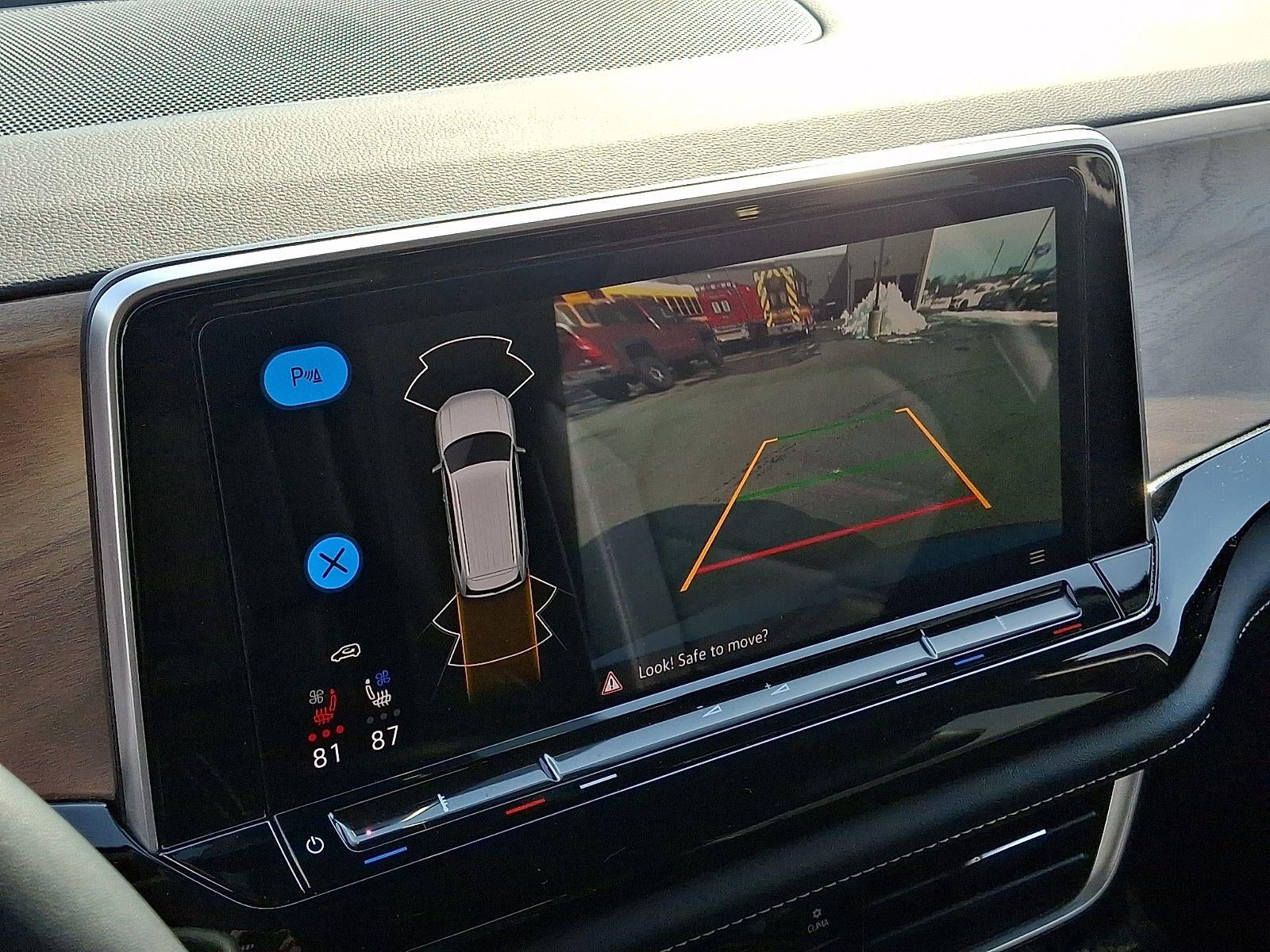 2024 Volkswagen Atlas 2.0T SE w/Technology