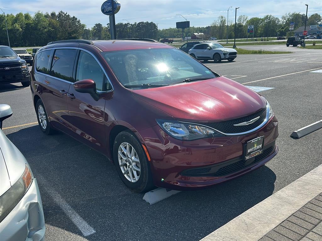 2021 Chrysler Voyager LXI
