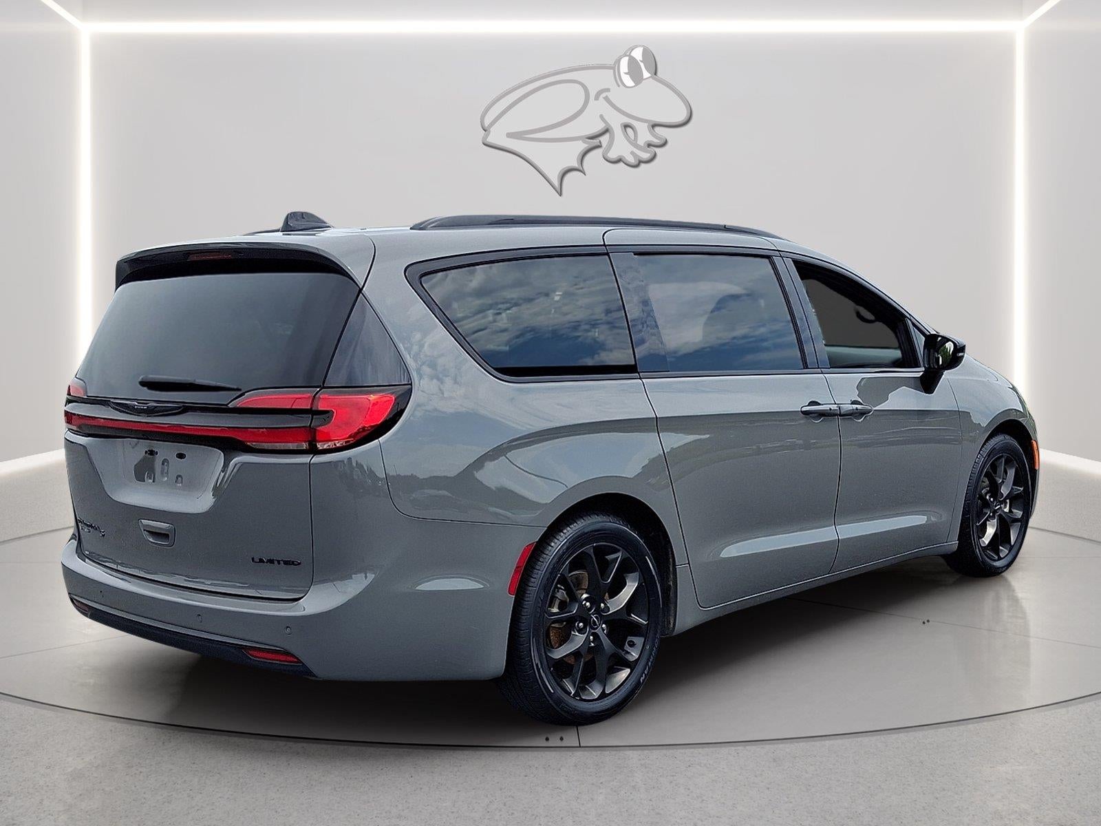 2025 Chrysler Pacifica Limited