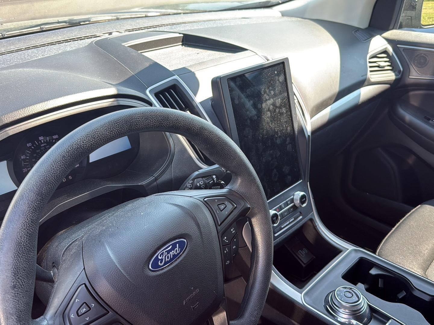 2022 Ford Edge SE
