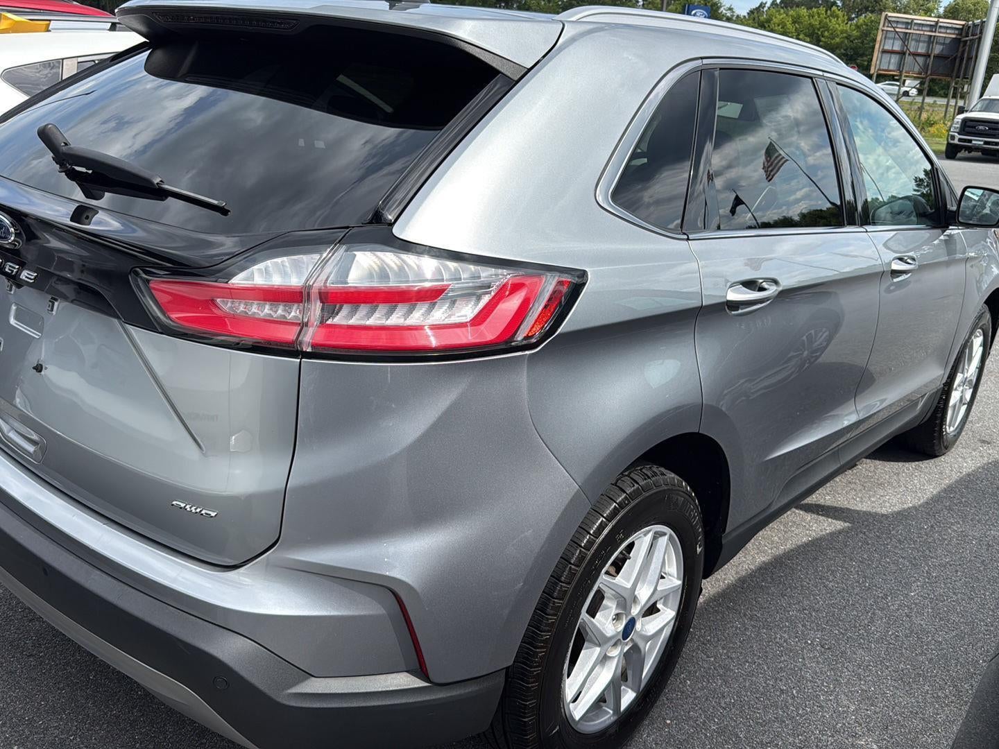 2022 Ford EDGE SEL