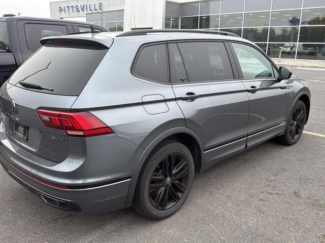 2022 Volkswagen Tiguan SE R-Line Black