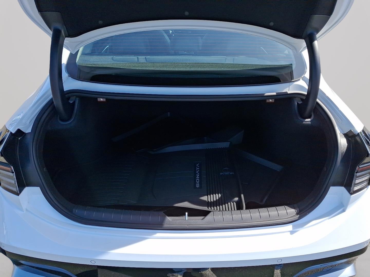 2024 Hyundai Sonata Hybrid Limited