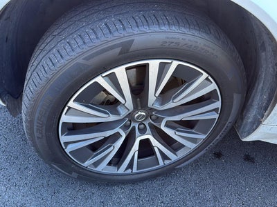 2020 Volvo XC90 Momentum