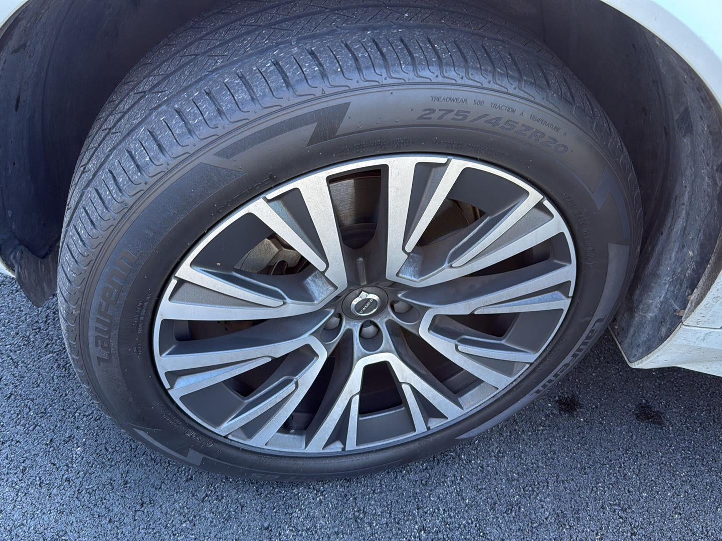 2020 Volvo XC90 Momentum