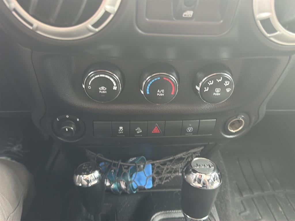 2018 Jeep Wrangler JK Unlimited Sahara