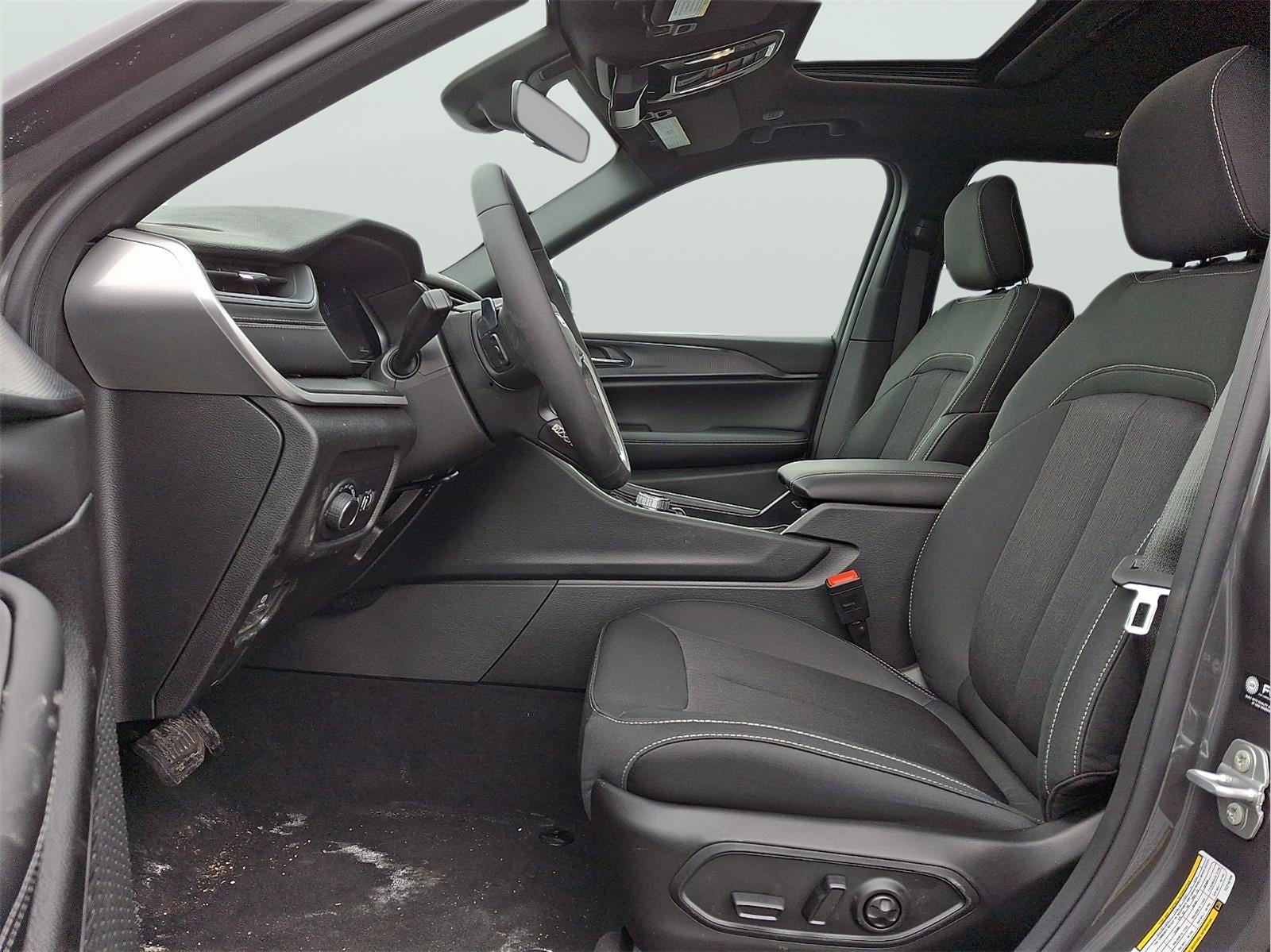 2026 Jeep Grand Cherokee Laredo X