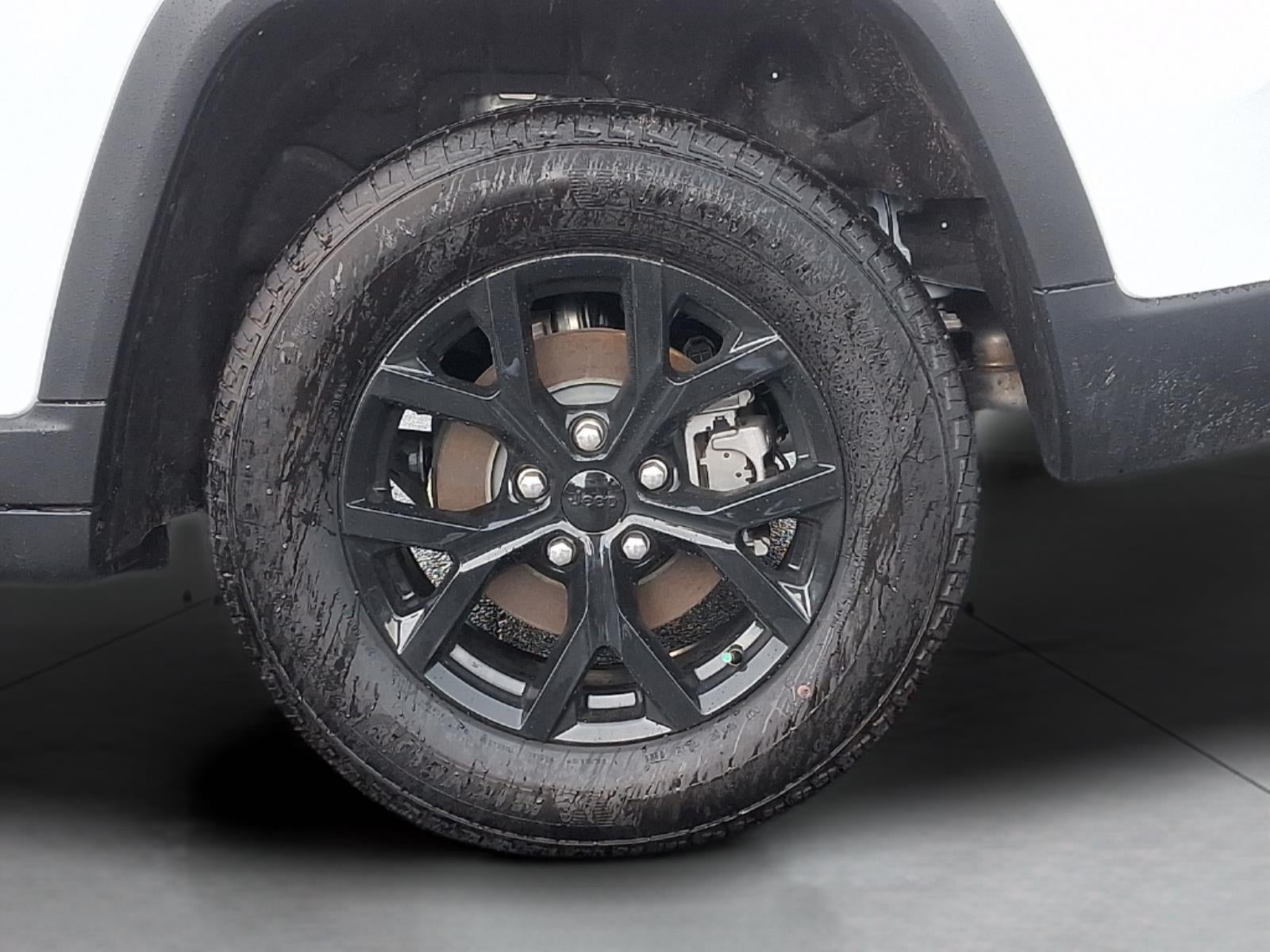 2026 Jeep Grand Cherokee Laredo Altitude