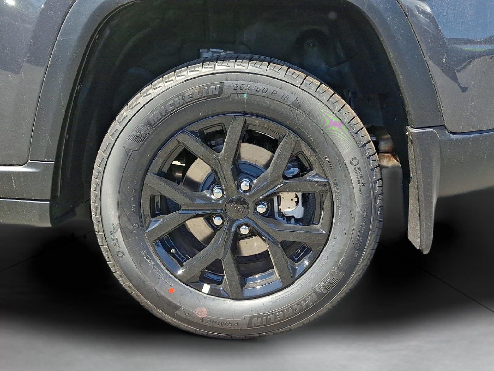 2026 Jeep Grand Cherokee Laredo Altitude