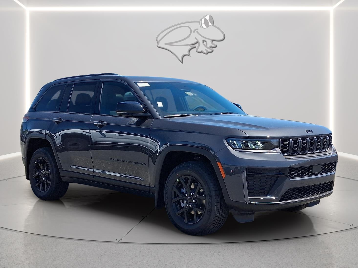 2026 Jeep Grand Cherokee Laredo Altitude