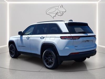 2026 Jeep Grand Cherokee Laredo Altitude