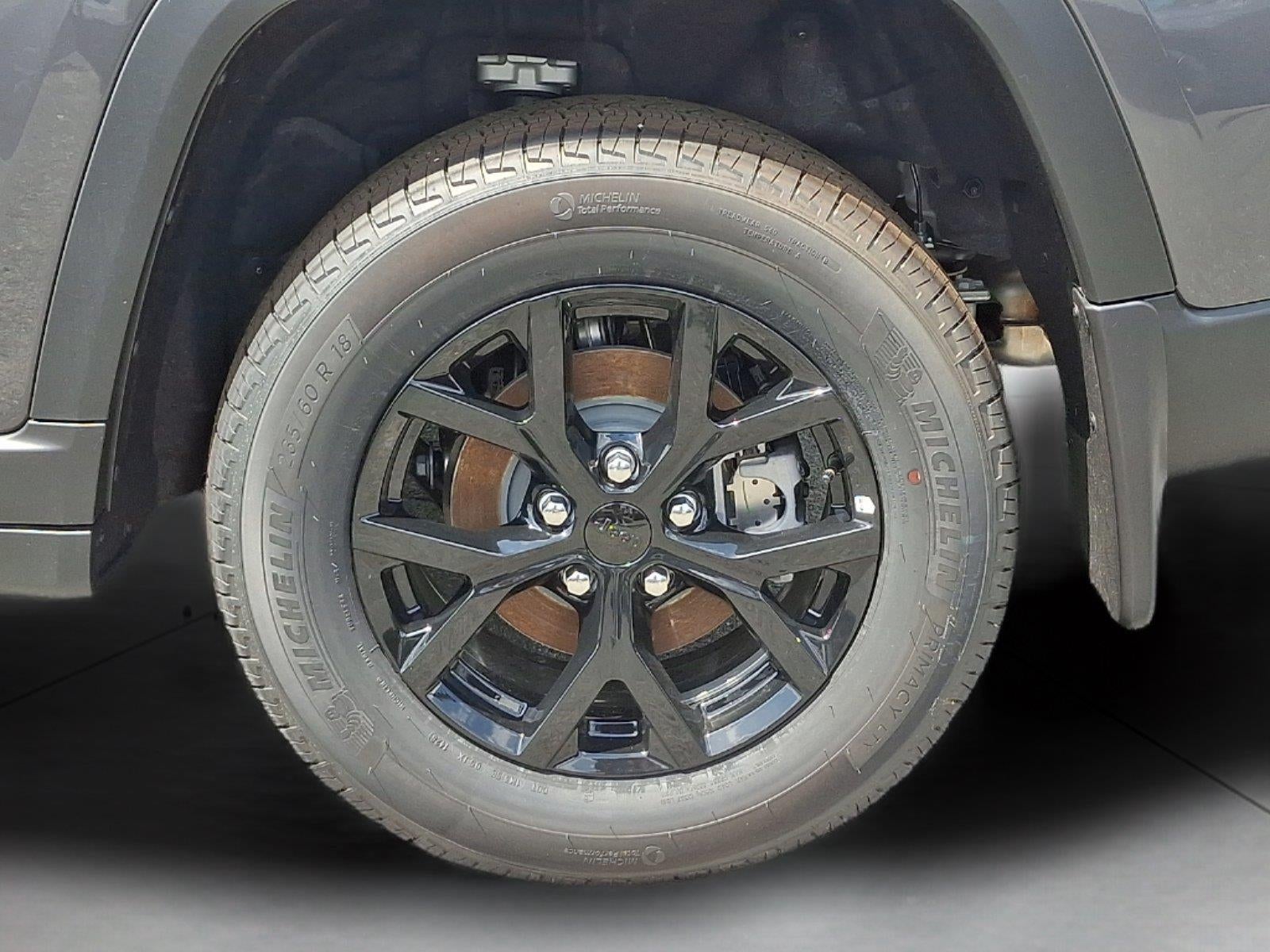 2026 Jeep Grand Cherokee Laredo Altitude
