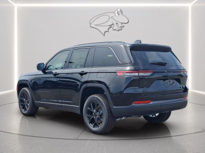 2026 Jeep Grand Cherokee Laredo Altitude