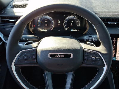 2026 Jeep Grand Cherokee Laredo Altitude