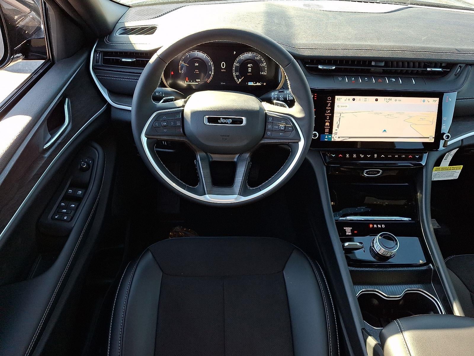 2026 Jeep Grand Cherokee Laredo Altitude