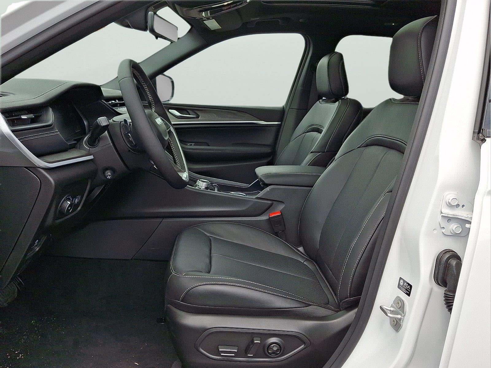 2026 Jeep Grand Cherokee Limited Reserve