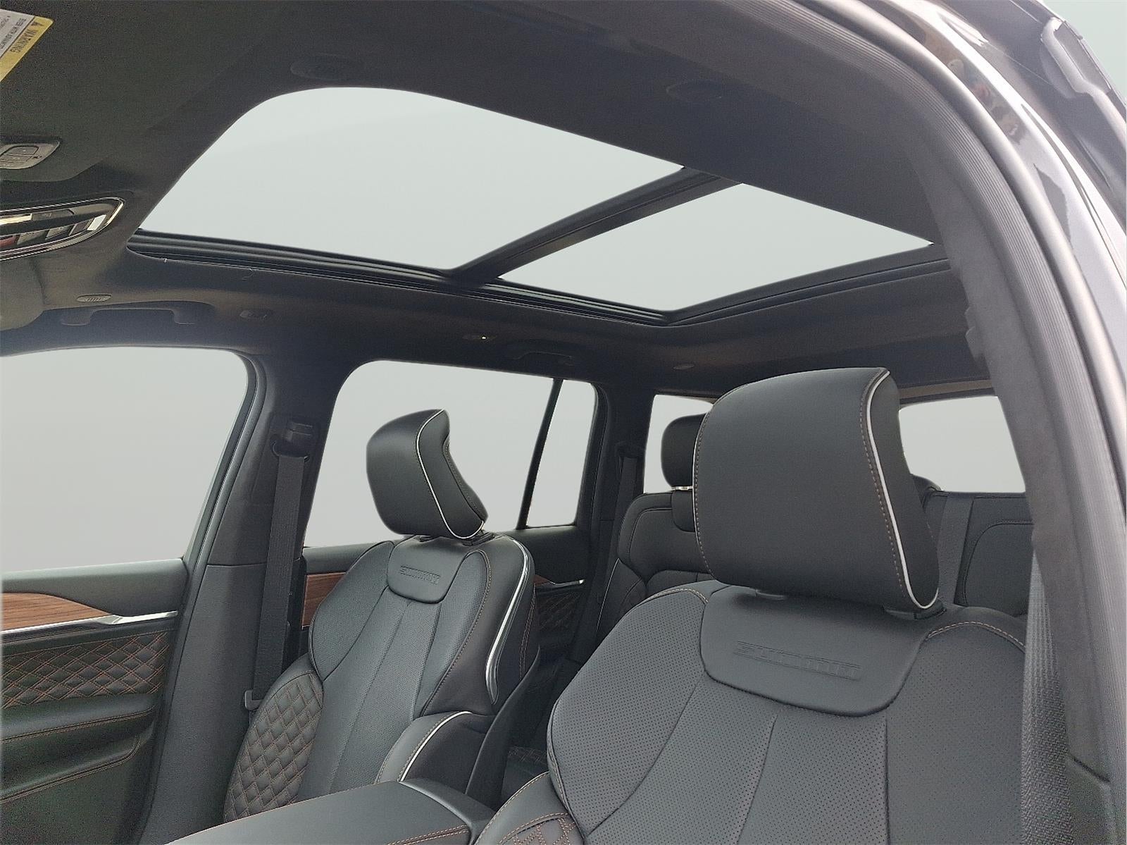 2025 Jeep Grand Cherokee Summit Reserve