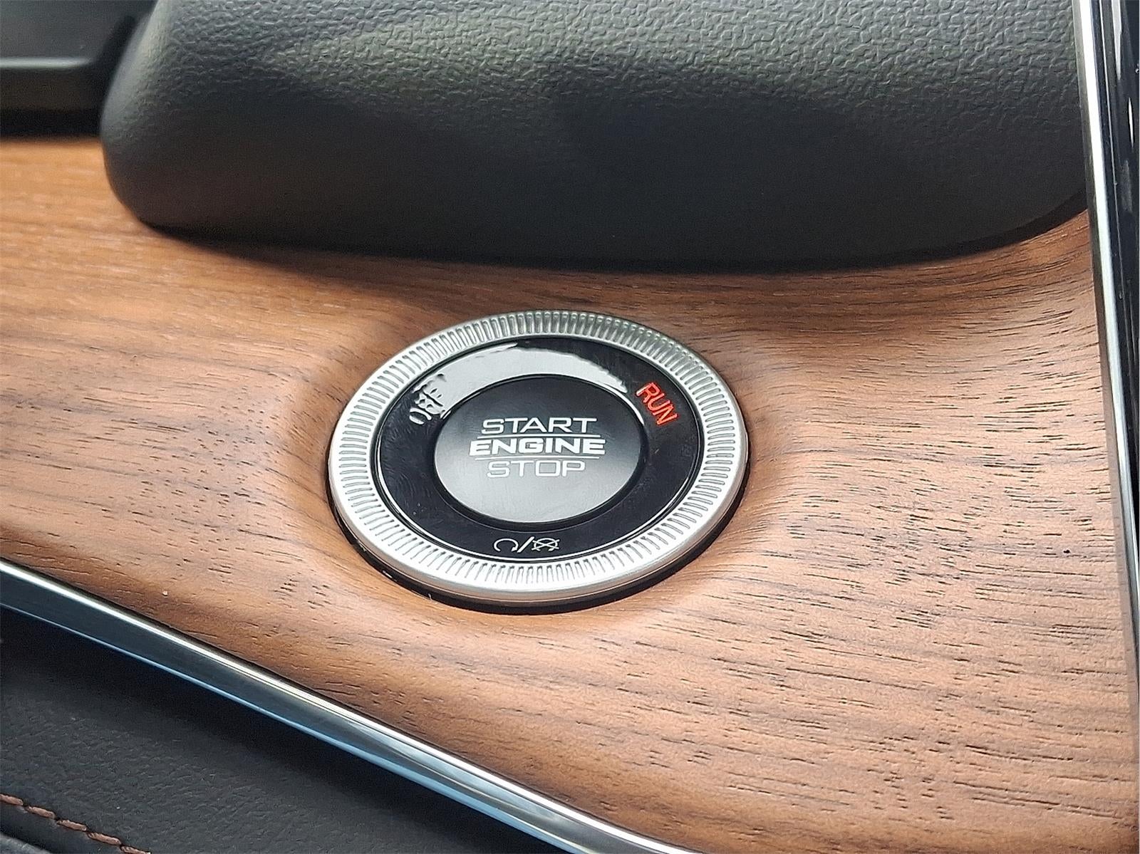 2025 Jeep Grand Cherokee Summit Reserve