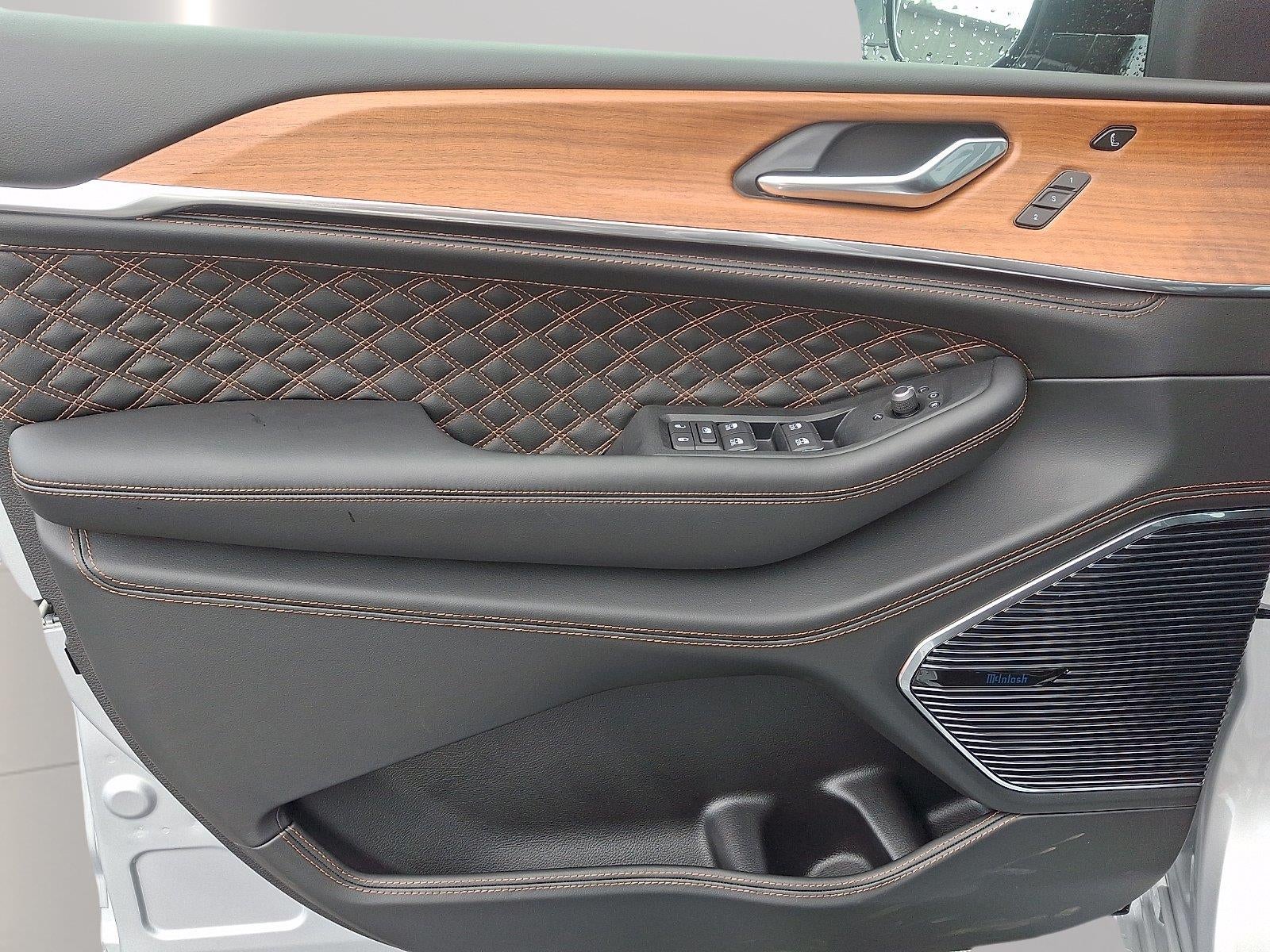 2026 Jeep Grand Cherokee Summit