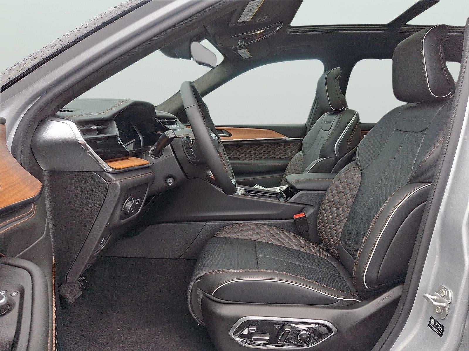 2026 Jeep Grand Cherokee Summit