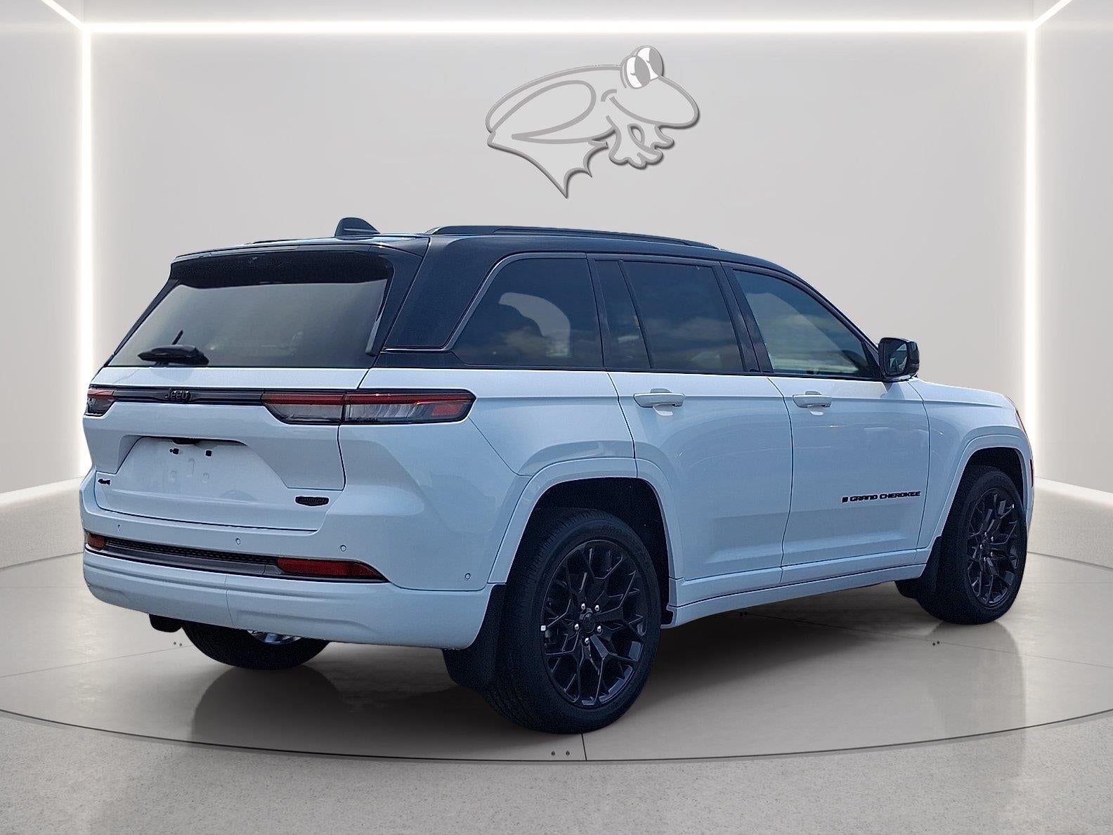 2026 Jeep Grand Cherokee Summit
