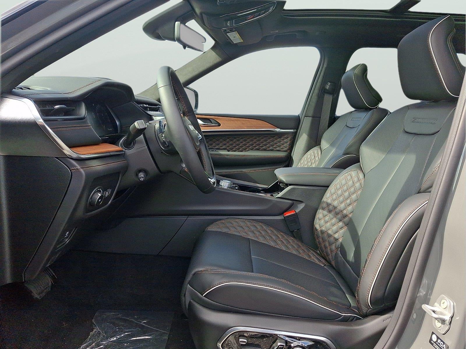 2027 Jeep Grand Cherokee Summit
