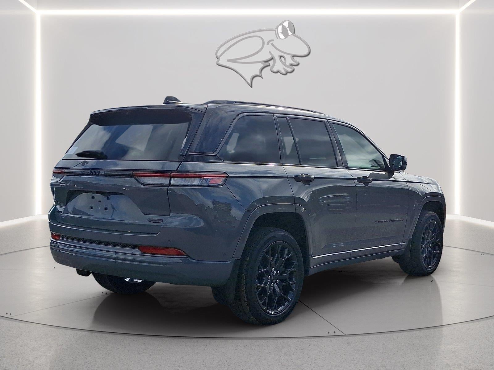 2027 Jeep Grand Cherokee Summit