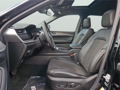 2027 Jeep Grand Cherokee L Laredo Altitude