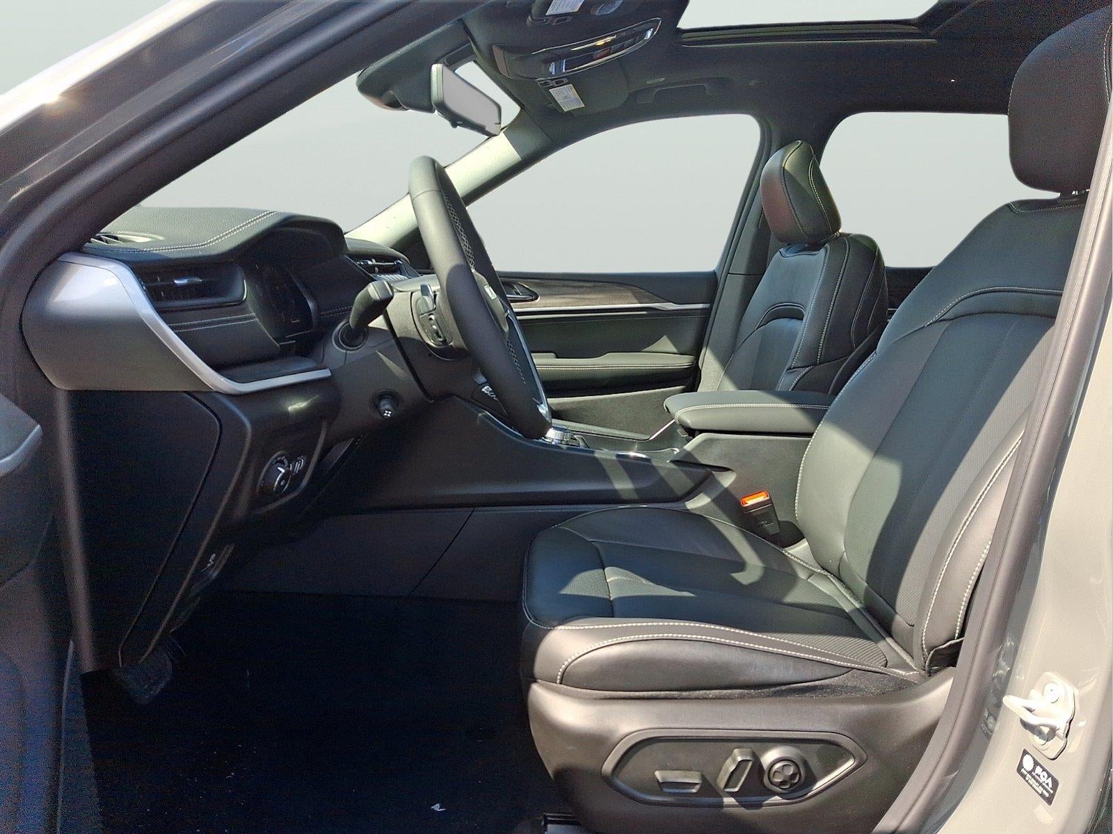 2027 Jeep Grand Cherokee L Limited Reserve