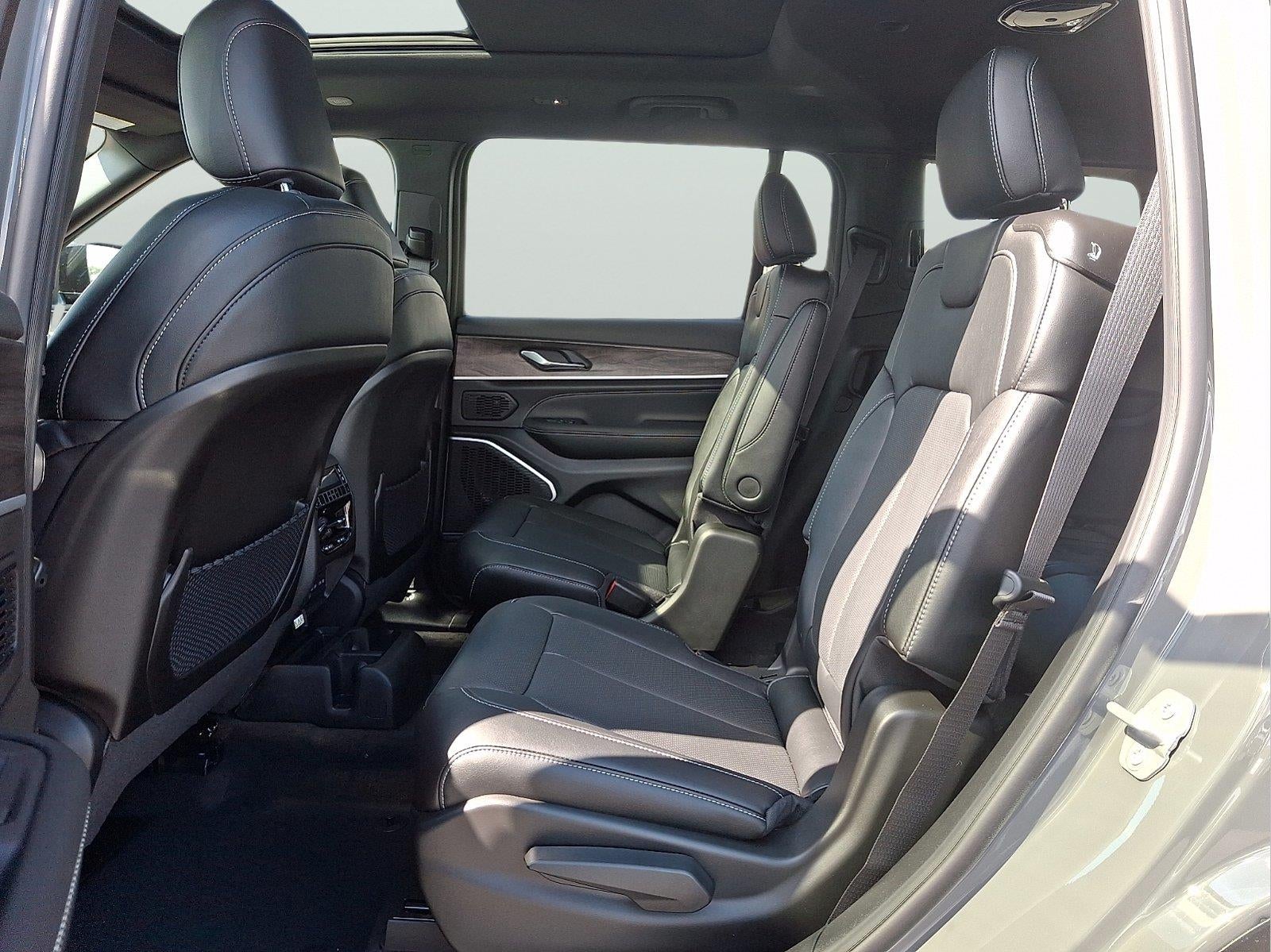 2027 Jeep Grand Cherokee L Limited Reserve