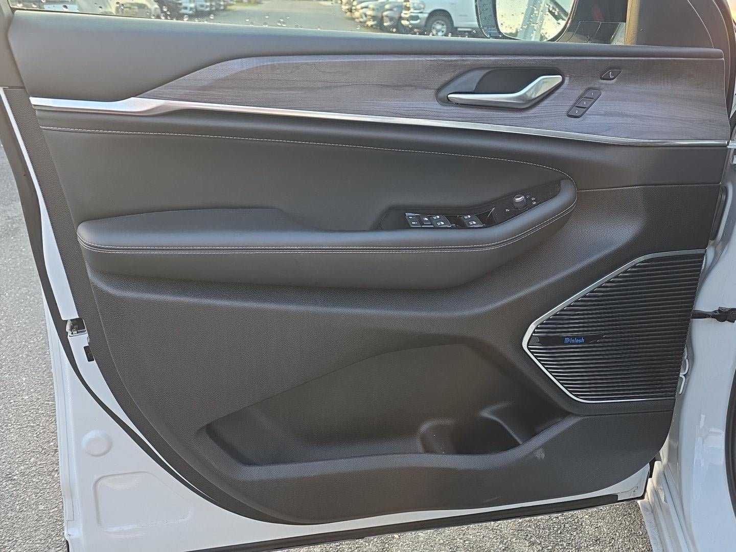 2023 Jeep Grand Cherokee 4Xe Overland