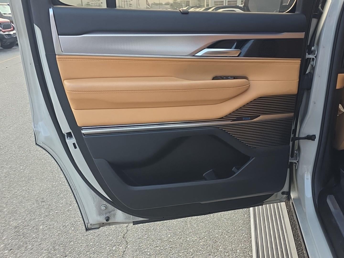 2022 Jeep Grand Wagoneer Series III
