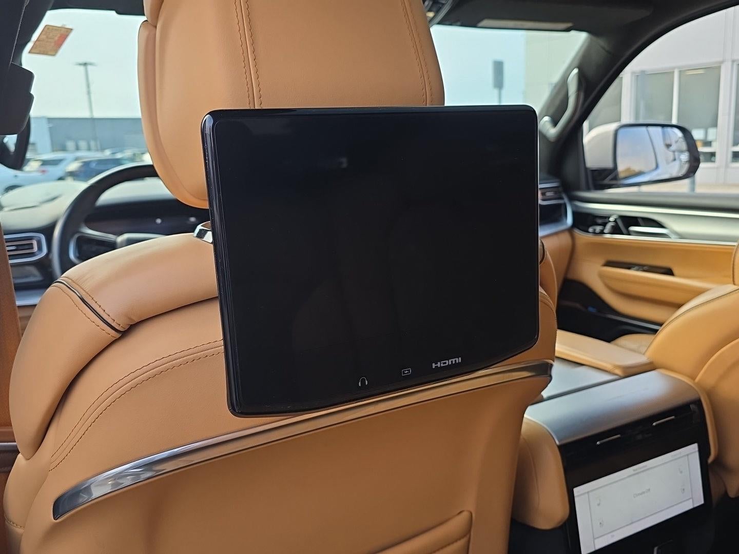 2022 Jeep Grand Wagoneer Series III