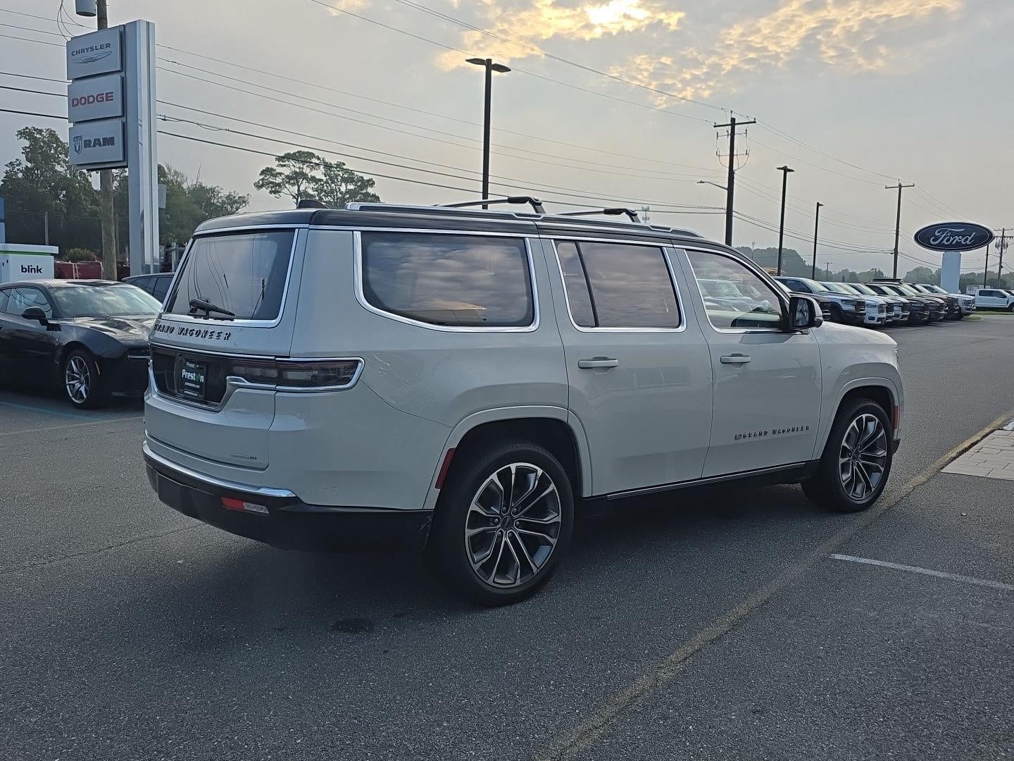 2022 Jeep Grand Wagoneer Series III