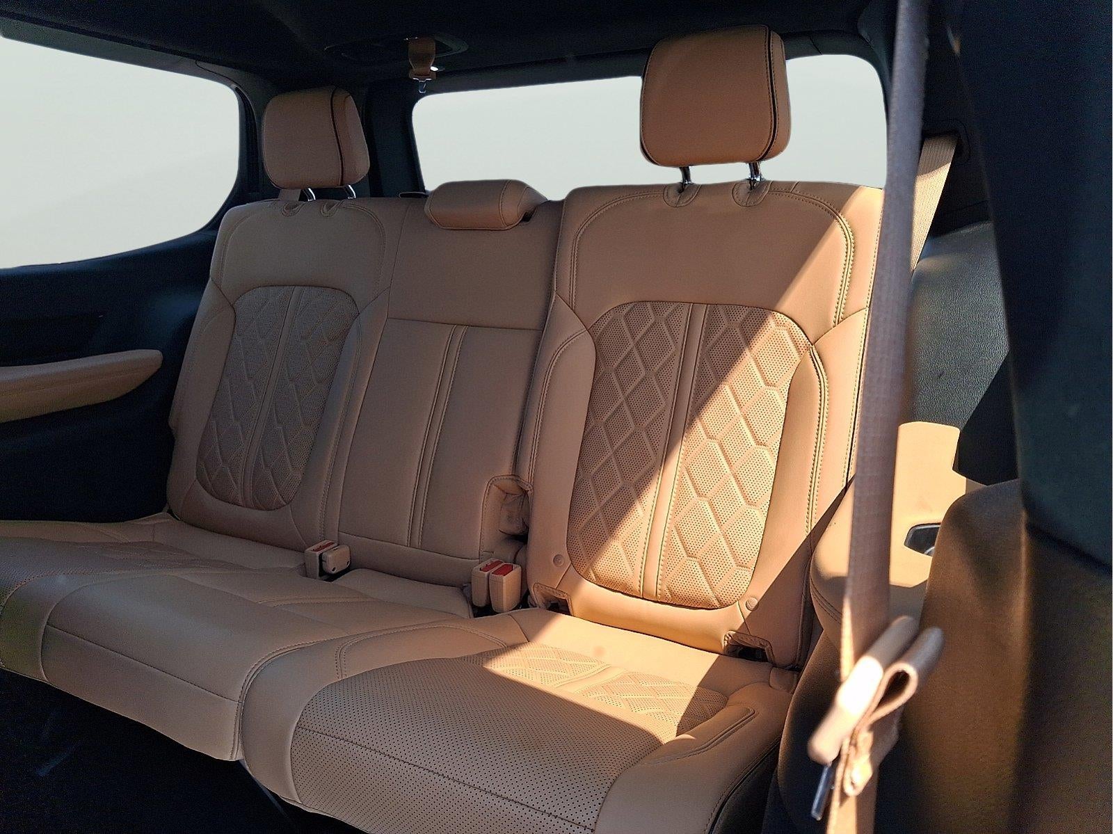 2022 Jeep Grand Wagoneer Series III