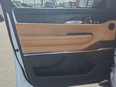 2024 Jeep Grand Wagoneer Series III Obsidian