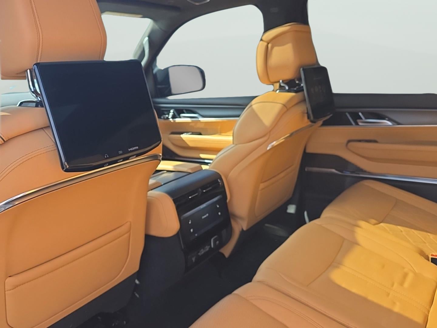 2024 Jeep Grand Wagoneer Series III Obsidian