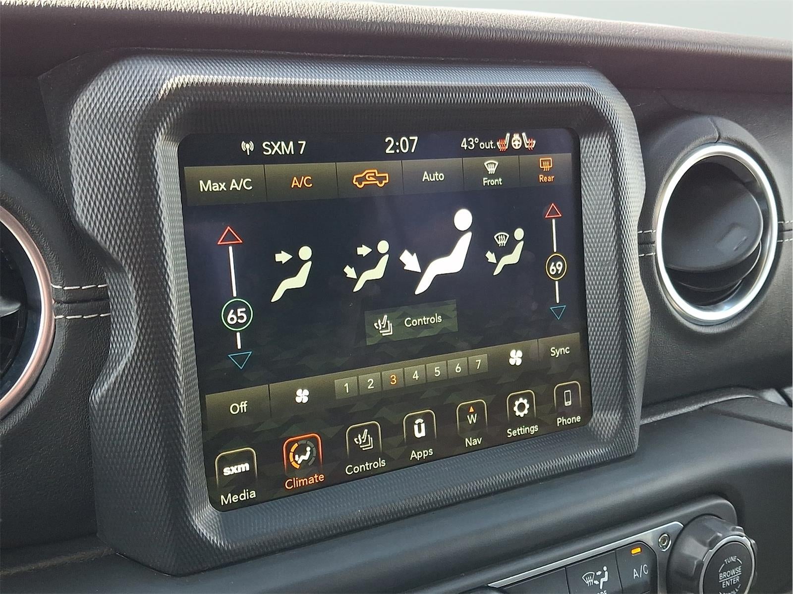 2022 Jeep Gladiator Overland