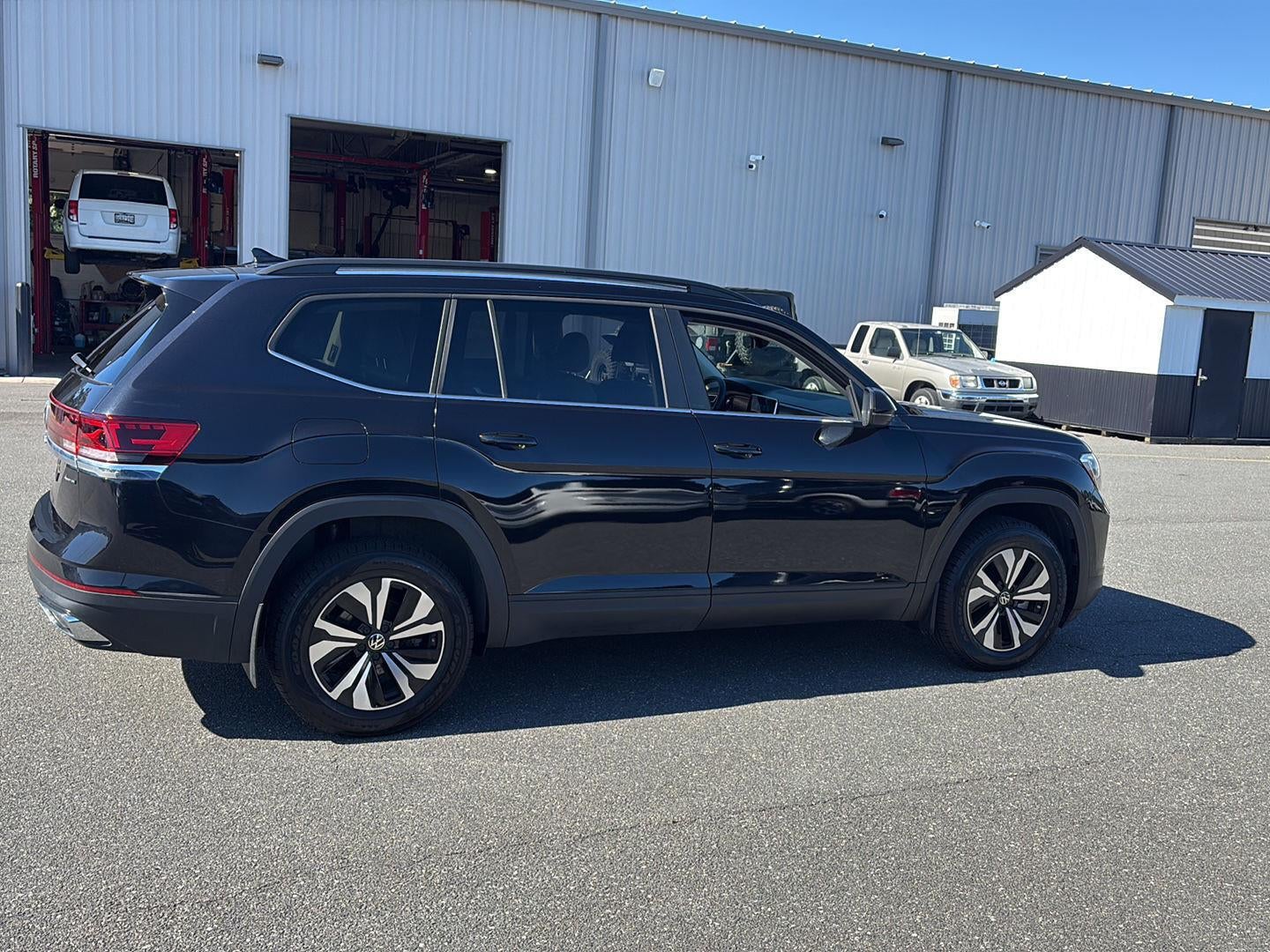 2024 Volkswagen Atlas 2.0T SE