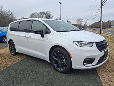 2026 Chrysler Pacifica Limited